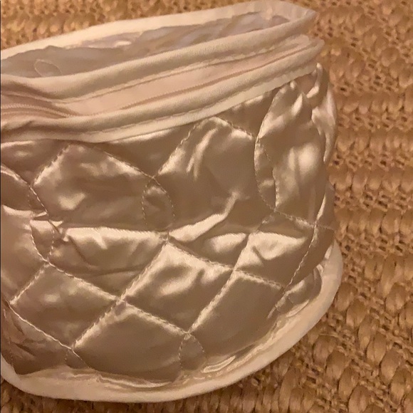 Makeup Travel Quilted Zipper Bags - Picture 5 of 7